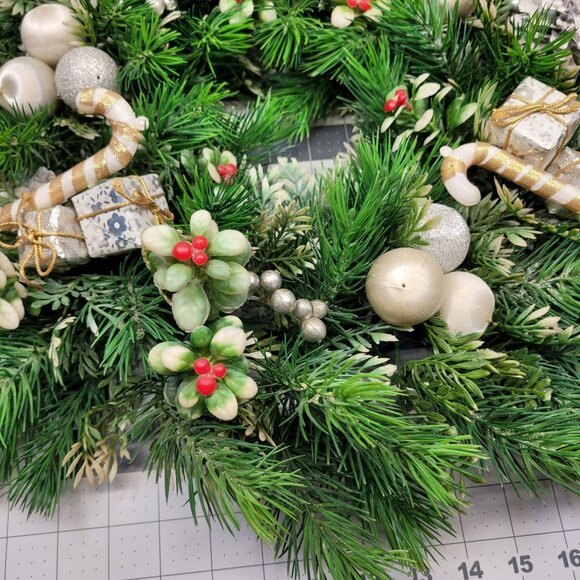 Plastic Christmas Pine Door Wreath Candle Ring Center Piece Candy Canes Vtg MCM - Picture 4 of 7